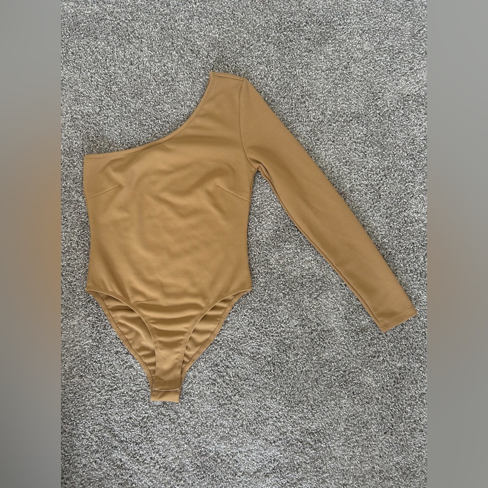 Princess Polly Brown Ribbed One Sleeve Bodysuit